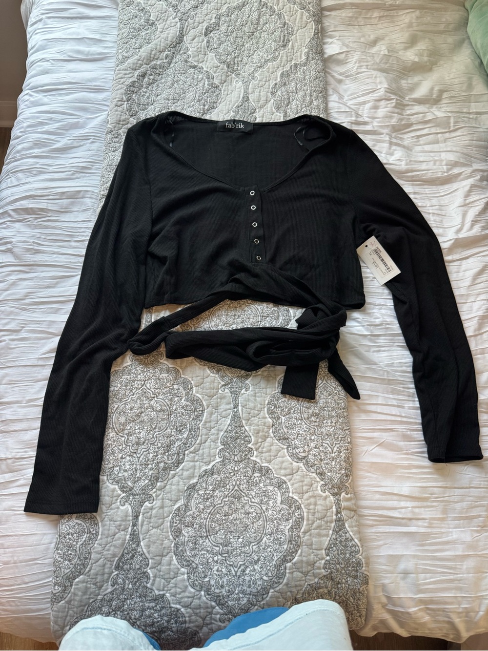 fab'rik Black Long-Sleeve Tie-Waist Henley Crop Top